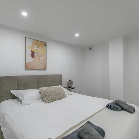 Cosy 20e Appartement Parijs
