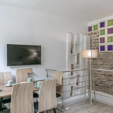 Cosy 20e Appartement Parijs