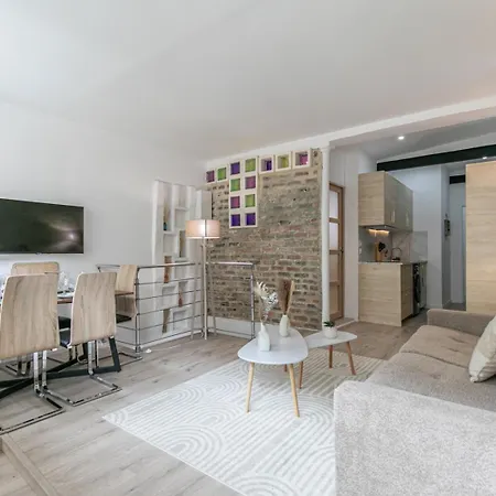 Cosy 20e * Parijs